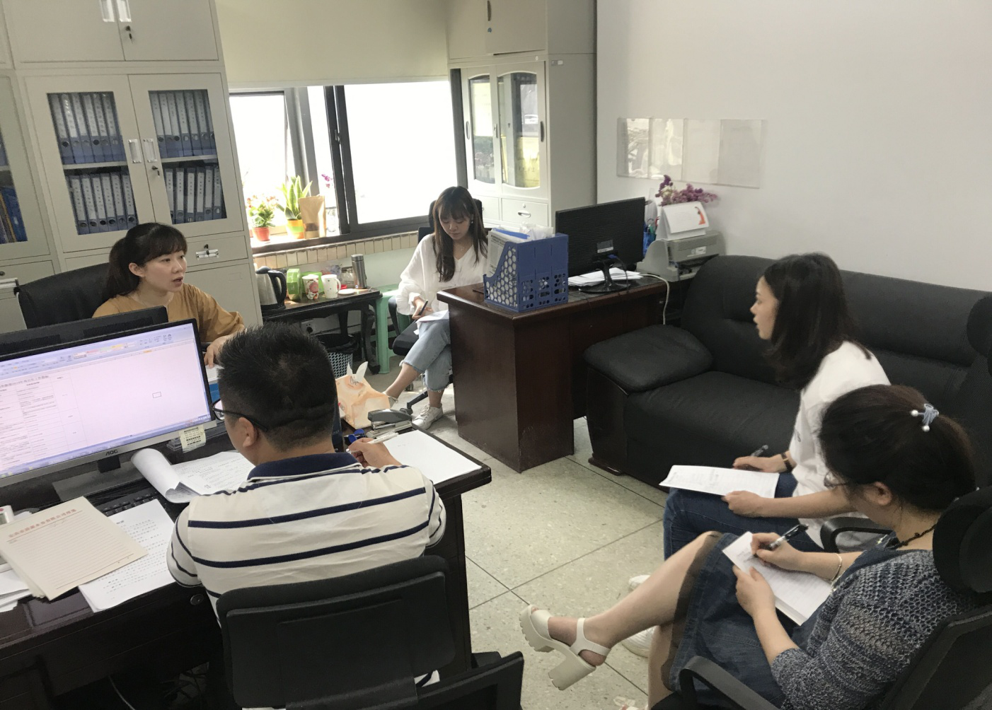 采用頭腦風暴法 制定年度目標任務(wù)