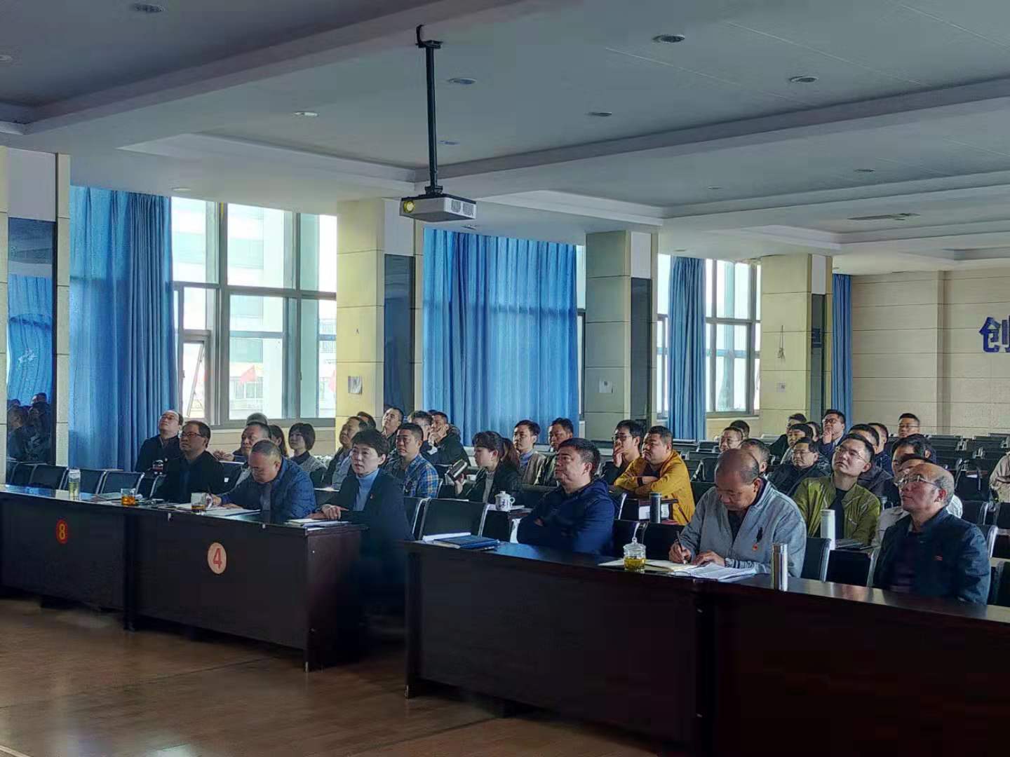 集團公司多舉措開(kāi)展廉潔教育活動(dòng)