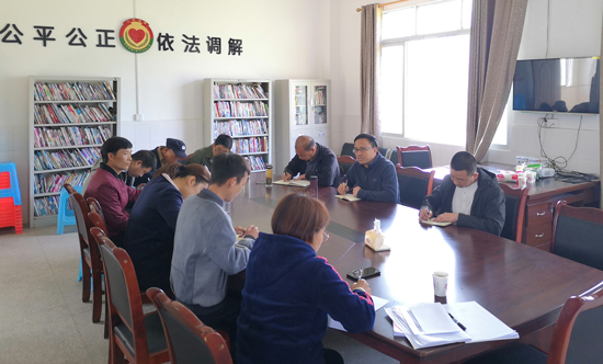 集團公司黨委書(shū)記、董事長(cháng)周燕賓一行調研脫貧攻堅工作