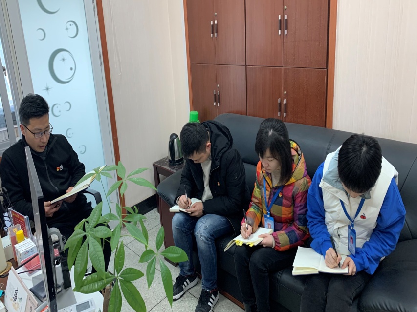 紀檢監察部及時(shí)傳達學(xué)習市紀委五屆七次全會(huì )精神