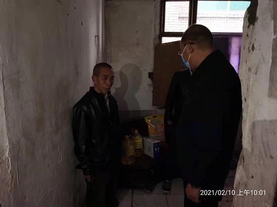 集團公司慰問(wèn)“雙包雙保”社區困難群眾