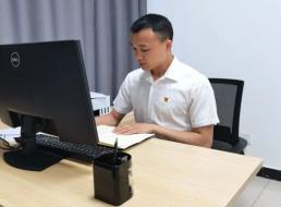 《榜樣在身邊》系列報道——陳顯洪、趙金玉：實干擔當促發(fā)展 立足崗位建新功